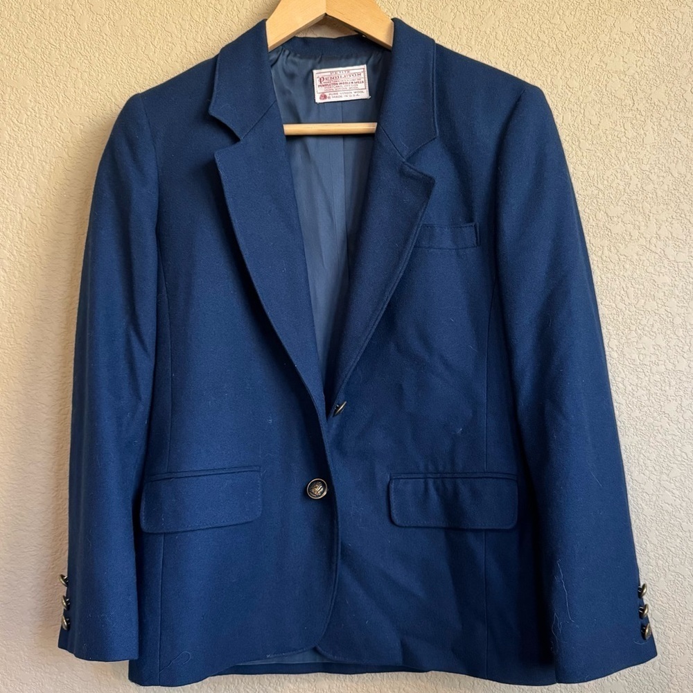 Vintage Pendleton Virgin Wool Blazer Petite Size 2 Portland Oregon Damaged